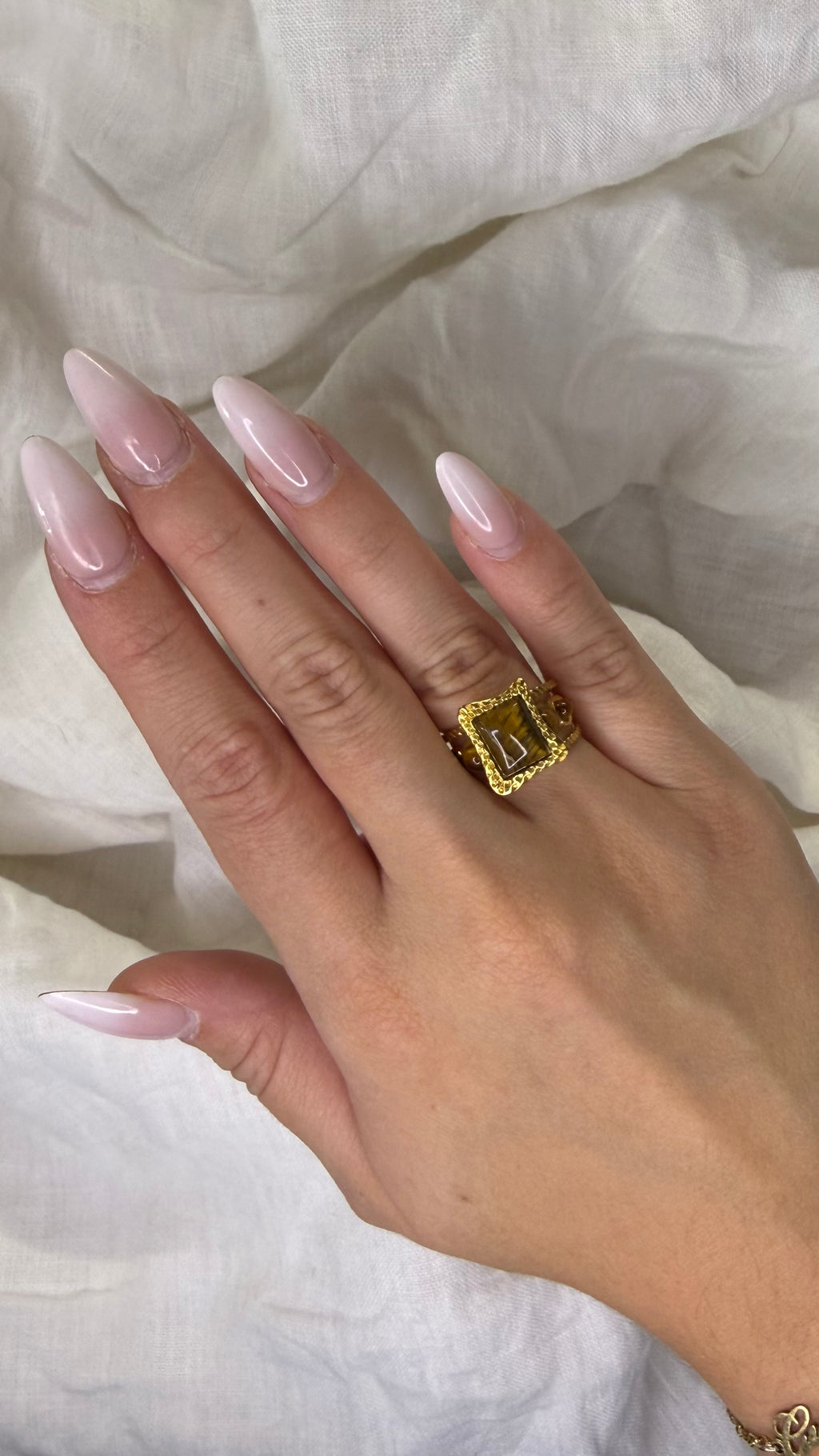 Bague carrée marron