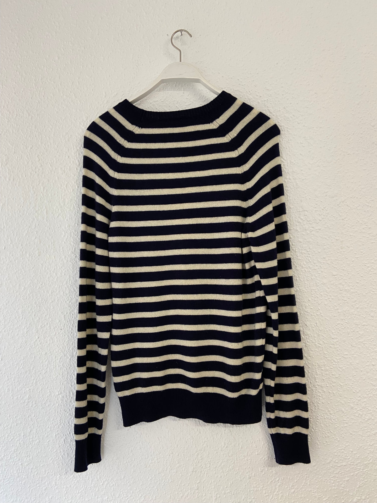 Pull rayé Lacoste bleu marine taille M