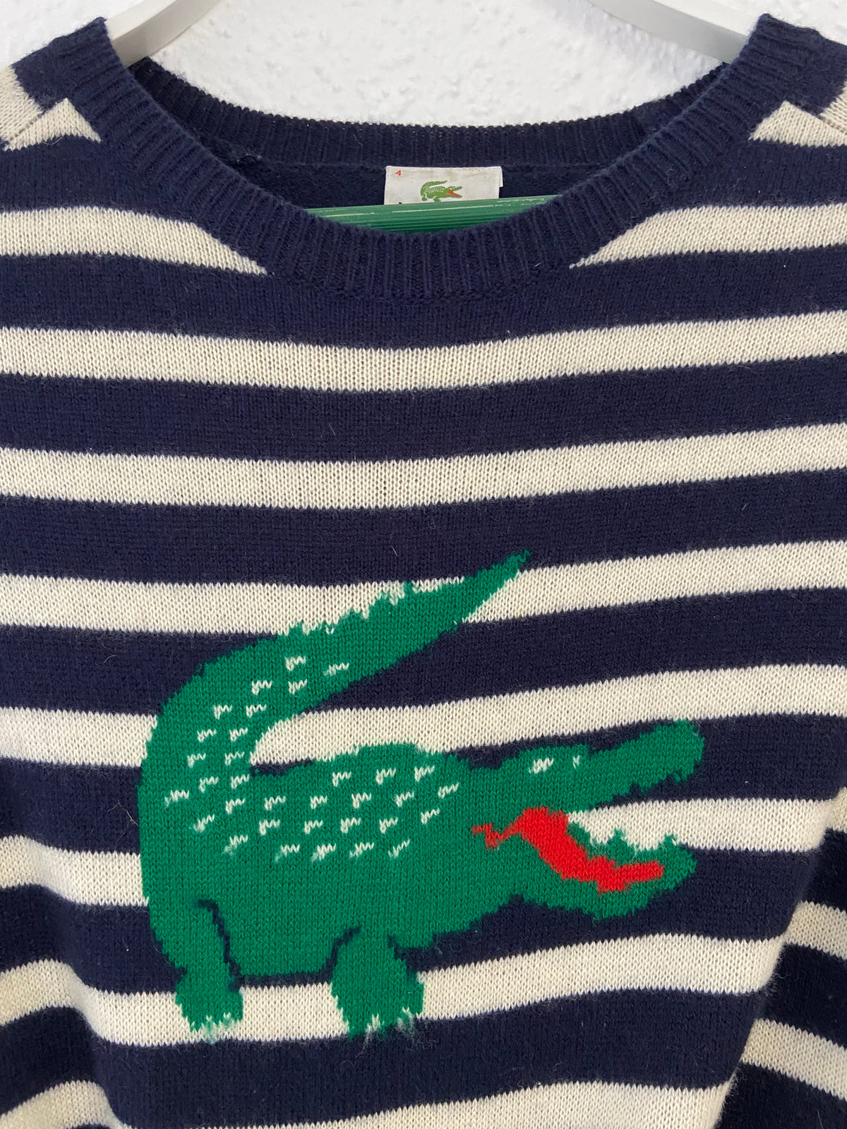 Pull rayé Lacoste bleu marine taille M