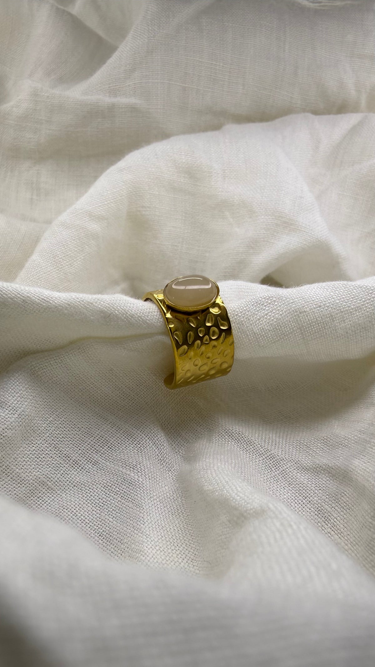 Bague pierre blanche