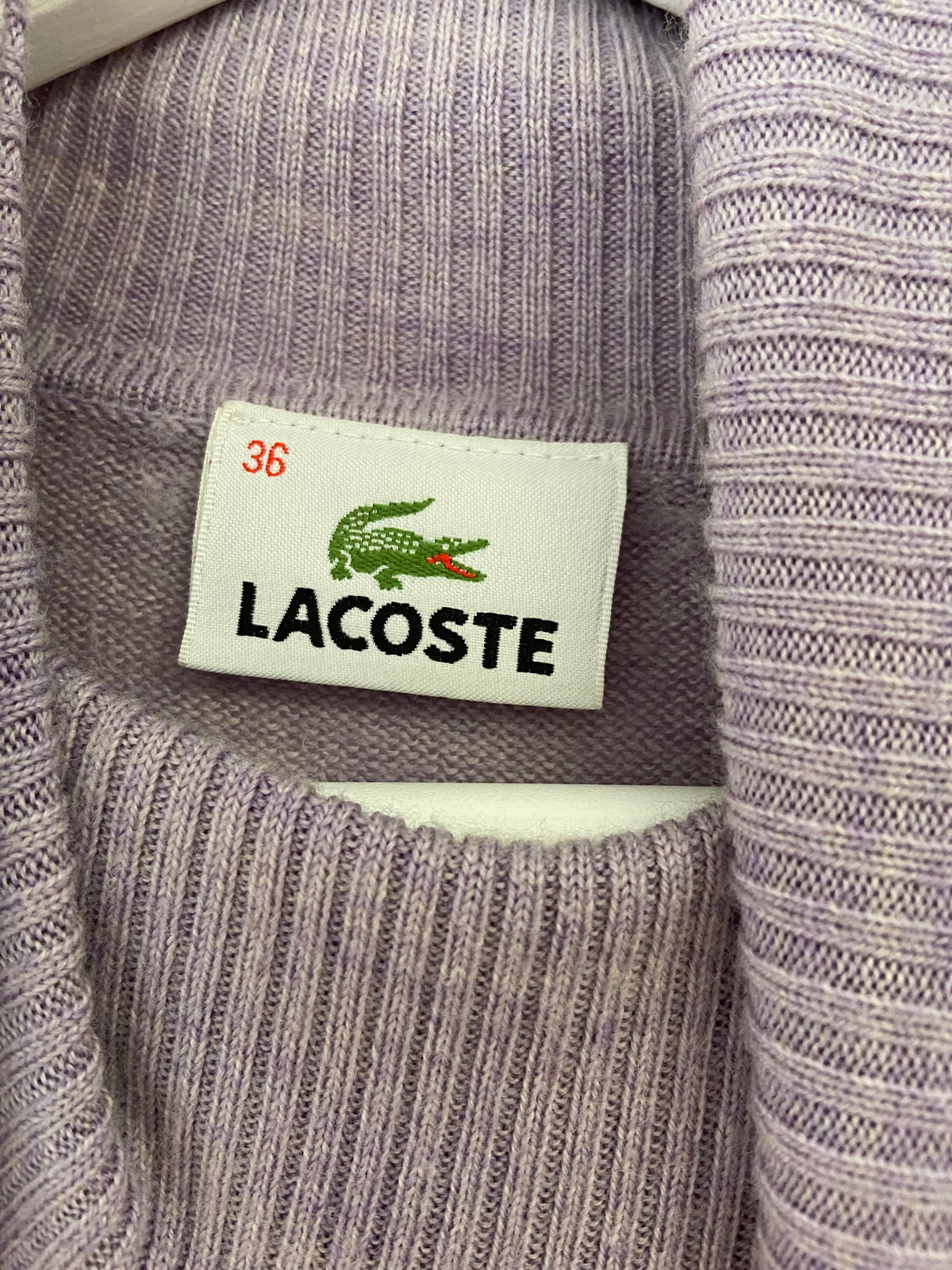 Sous-pull Lacoste violet taille S
