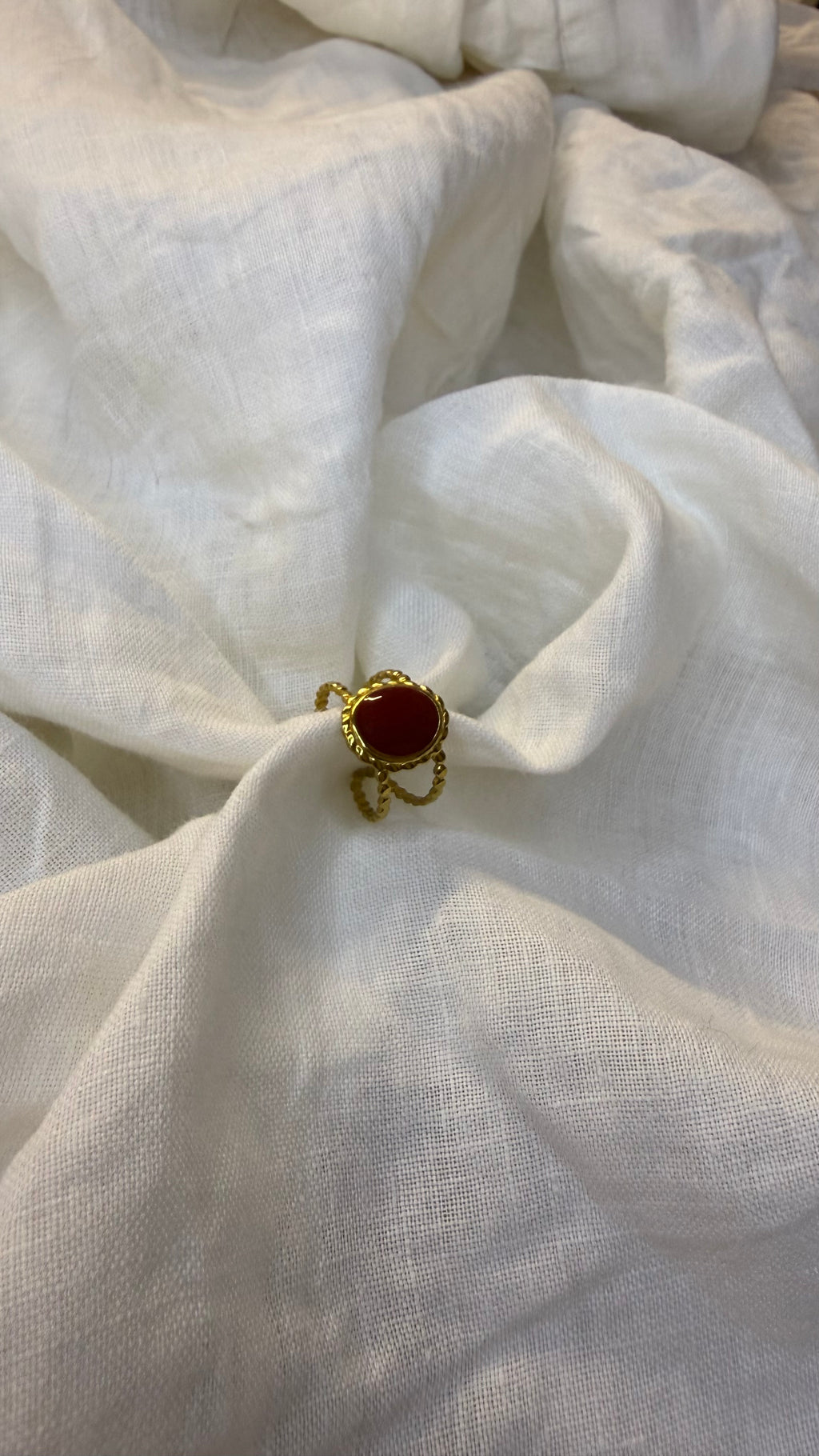 Bague perle bordeaux