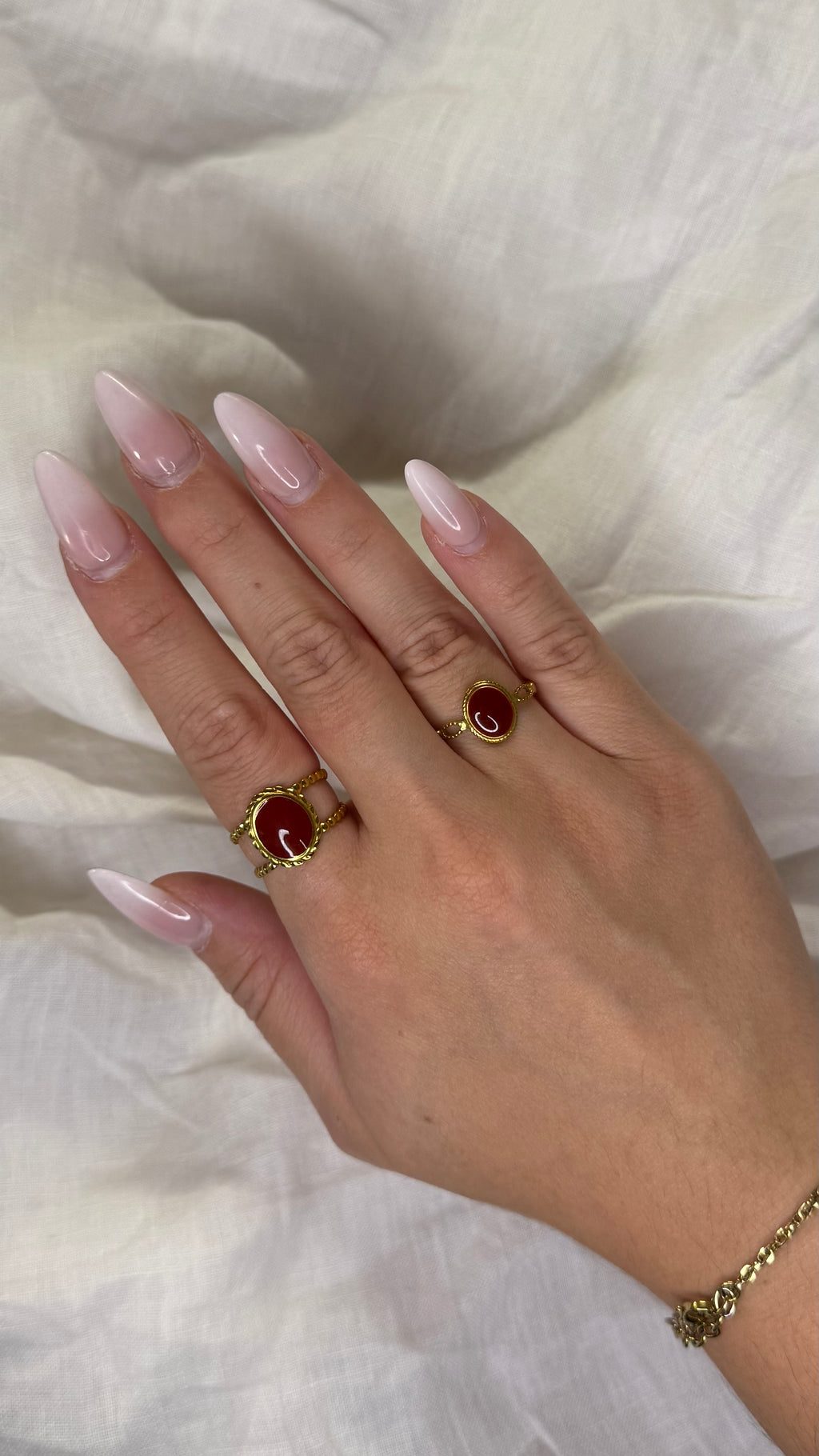Bague perle bordeaux