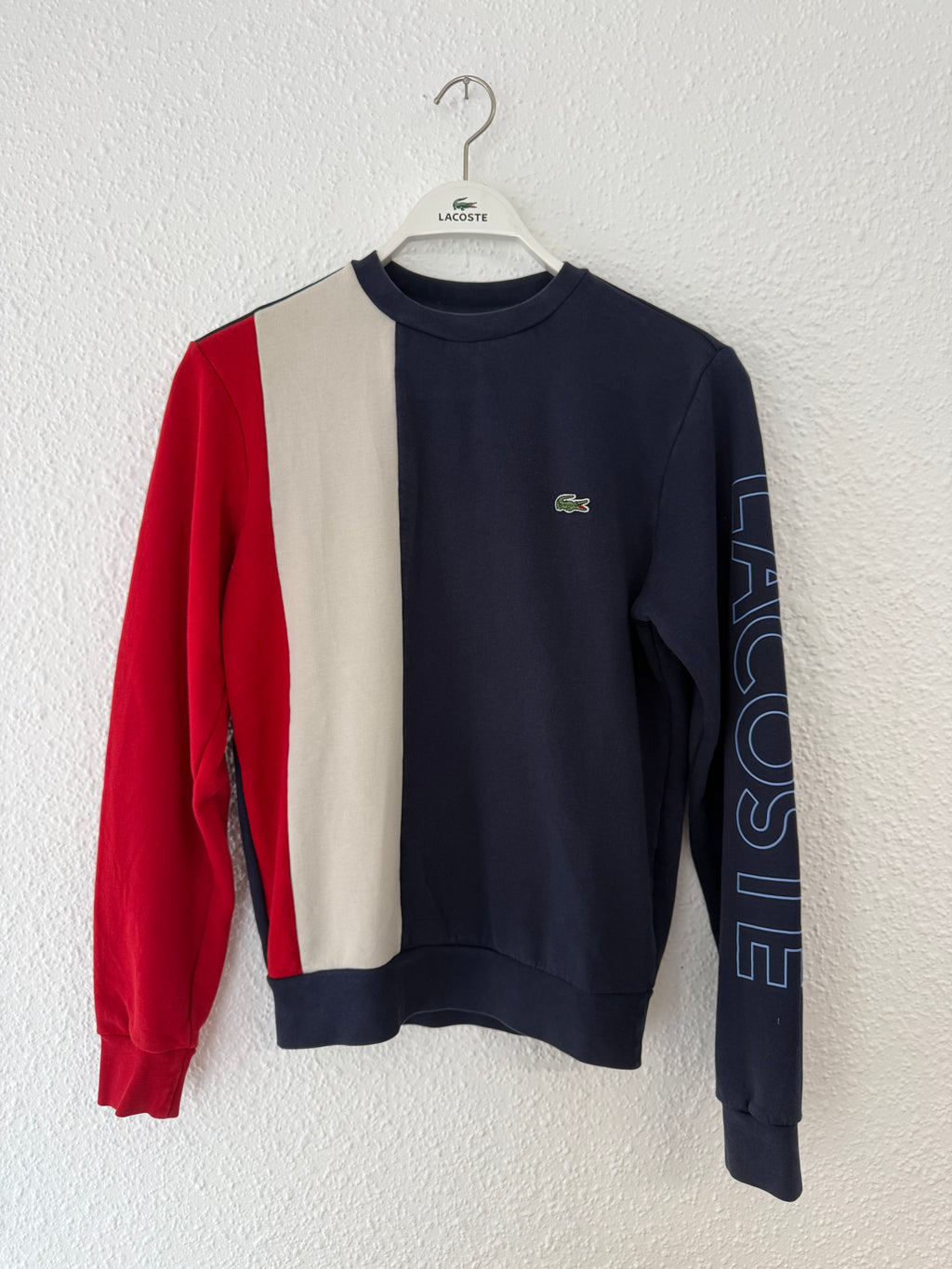 Sweat Lacoste bleu blanc et rouge taille XS