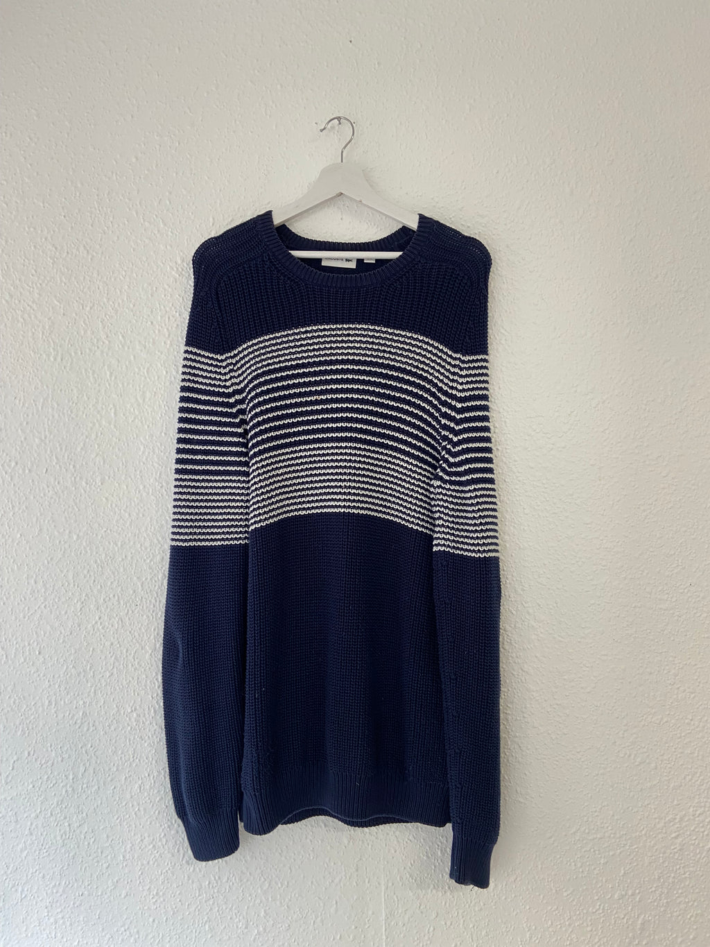Pull bleu marine et blanc taille XL Lacoste