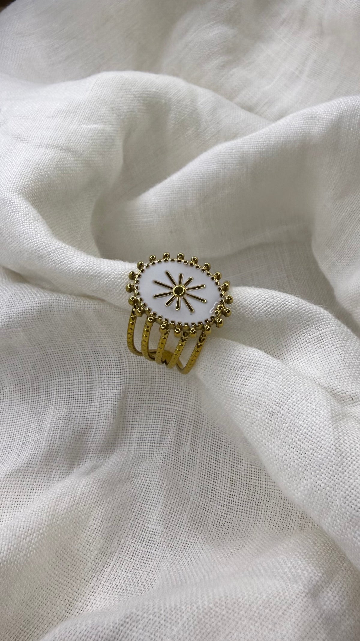 Bague soleil blanc