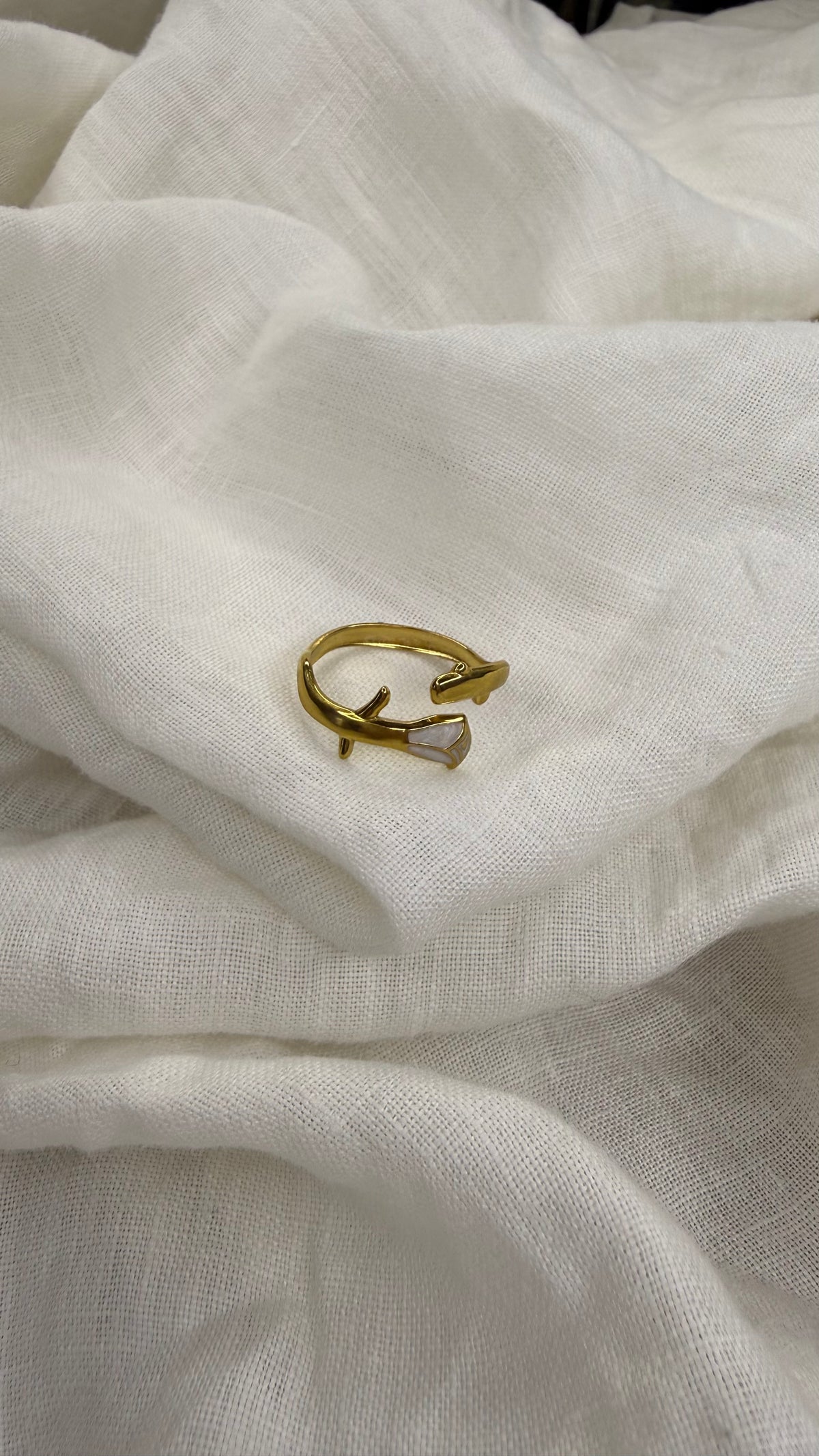Bague rose blanche