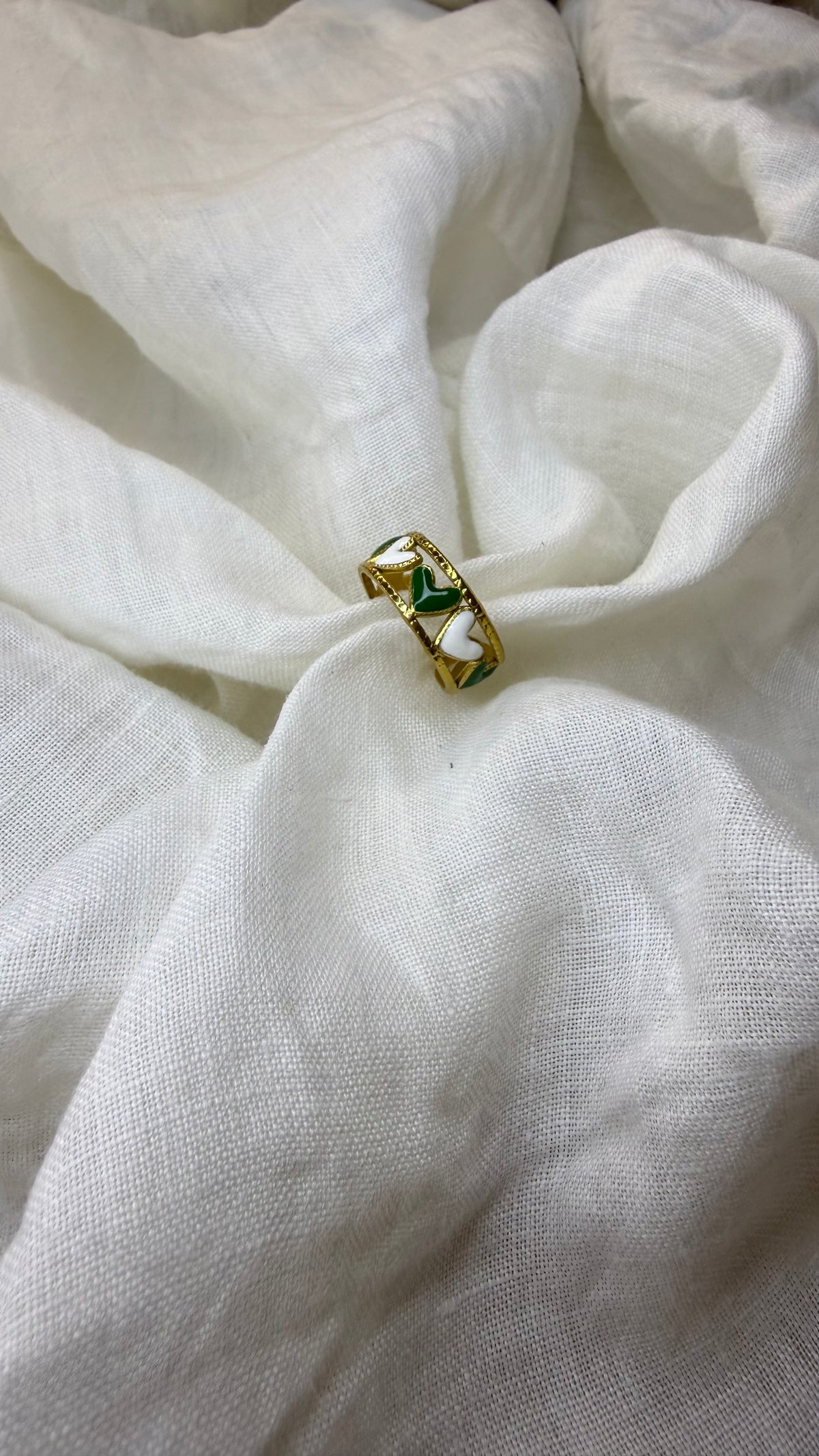 Bague coeurs blanche et verte